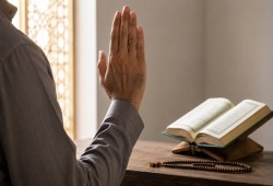 الحلف بغير الله وأحكام الأيمان في الإسلام بين التوحيد والانضباط الشرعي