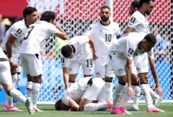 مصر تقدم أداءً رائعًا وتفرض التعادل على بلجيكا في كأس العالم (فيديو)