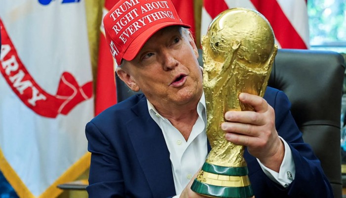 لأحل المال...ترامب يقيدعمل  المؤثرين على السوشيال  خلال كأس العالم