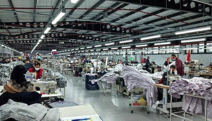 صدمة مصنّعي المنسوجات الأتراك بعد نقل استثماراتهم إلى منصر 
