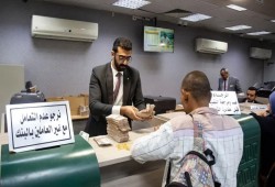 فخ الديون يبتلع المصريين.. هل تحول الاقتراض البنكي إلى بديل قسري للدخل الشهري الضائع
