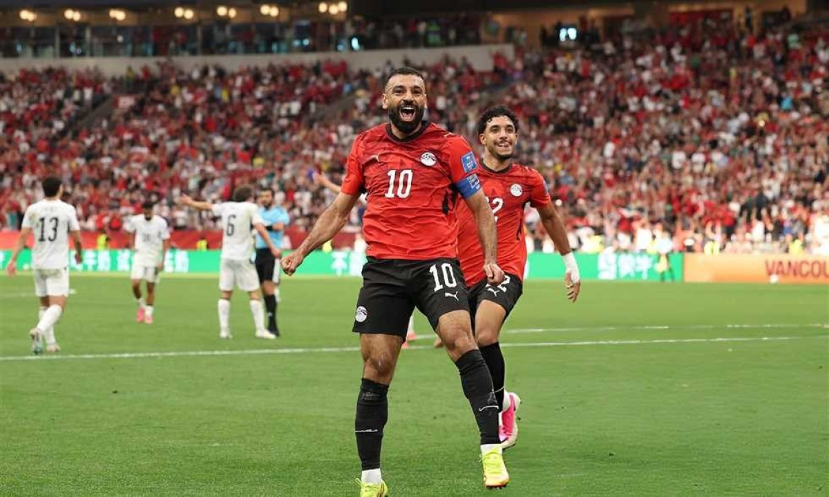 صلاح يحطم رقمًا صمد 92 عامًا.. ويعتلي عرش هدافي مصر في كأس العالم (فيديو)