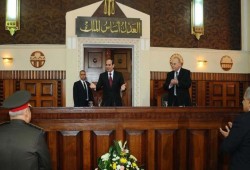 القضاء يشتكي من دولة القهر.. رواتب لا تكفي وضغط لا ينتهي وتفتيش يطارد الجميع