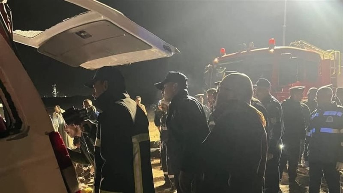 دائري السلام طريق الموت.. تريللا تقتل 3 أشخاص وتسحق 23 سيارة وتفضح طرق السيسي التي تبتلع المصريين