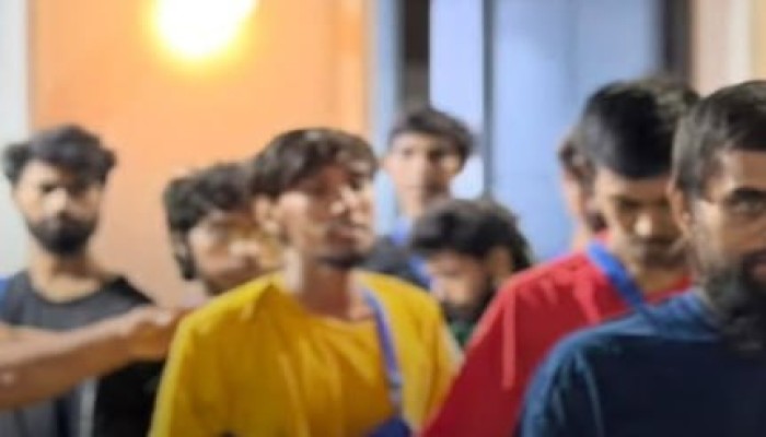 ترحيل 88 بنغاليًا من طرابلس بعد إنقاذهم من الغرق.. ليبيا بين ضبط الهجرة وأسئلة مراكز الإيواء والعودة القسرية