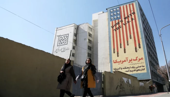 ميدل إيست مونيتور ||  المفاوضات الأمريكية الإيرانية محطة مفصلية في تاريخ الدبلوماسية النووية