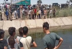 الفقر يطارد أطفال أسيوط ويدفعهم لسوق عمل لا يرحم.. والحكومة تترك الترع مصائد للموت