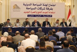 تأخر ضوابط العمرة للمصريين يفتح الباب للسماسرة.. وشركات السياحة تطالب بوقف فوضى السوق