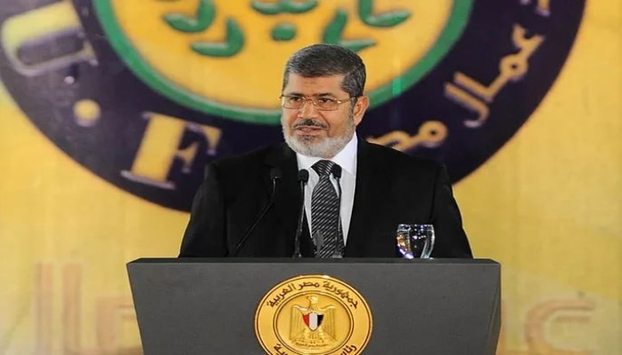 أحمد موسى يُزوّر التاريخ على الهواء بالطعن في شرعية الرئيس مرسي.. ماذ قال؟
