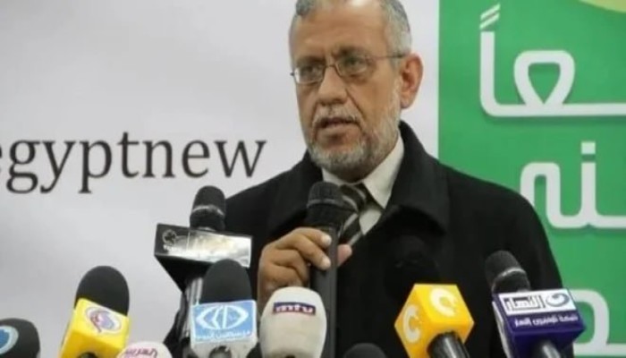 د. مصطفى الغنيمي يخوض معركة البقاء في سجن بدر 3.. بقلب مهدد وإضراب مفتوح بعد 13 عاماً خلف القضبان