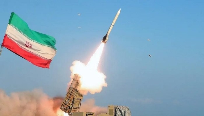 صافرات الإنذار تدوي في الخليج.. هجمات متبادلة بين إيران وأمريكا تفتح جبهة جديدة بالبحرين والكويت