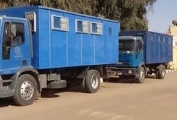 أنقذوا السائق وتركوا المعتقلين.. تفاصيل حادث سيارة ترحيلات سجن وادي النطرون