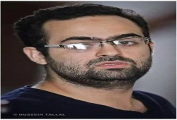 زوجة الناشط محمد عادل تستغيث: يفكر في التخلص من حياته داخل السجن