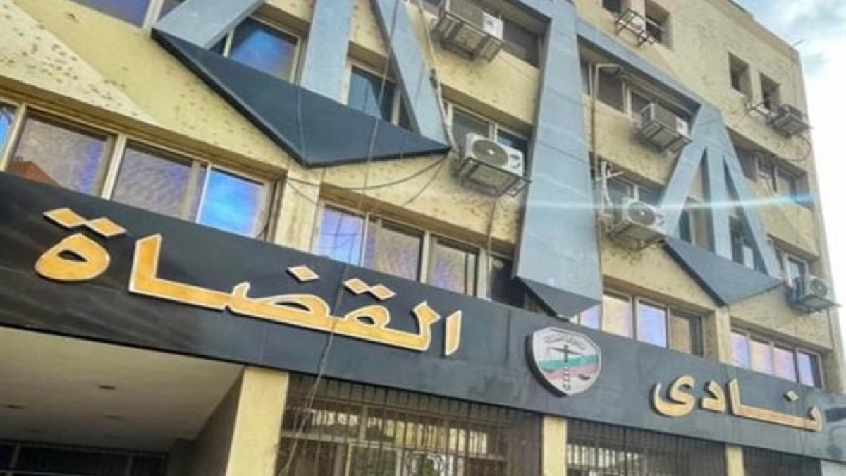 بلاغ من "القضاة" ضد بكري والباز بسبب التعليق على حكم وزيرة الثقافة.. وزيارة نقيب الصحفيين للاحتواء تفتح معركة القضاء والإعلام
