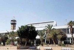 هدنة 2022 تتهاوى.. الحوثيون يقصفون السعودية رداً على استهداف مطار صنعاء ويهددون بإغلاق باب المندب