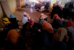 إضراب واسع في "وبريات سمنود".. العمال يحتجون على وقف التأمين وغياب الحد الأدنى للأجور