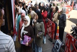 وزير التعليم يفرض رسومًا تصل إلى 300 جنيه لوثائق الطلاب وغضب الأسر يتصاعد من كلفة التعليم