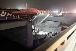 بالفيديو.. قتلى وجرحى في ضربات أمريكية تستهدف جسورًا ومطارات وبنى تحتية إيرانية