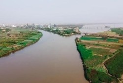 سد النهضة يخفض مناسيب النيل في السودان.. تراجع مفاجئ للتصريف يعطل محطات المياه ويعيد مخاوف التشغيل الأحادي