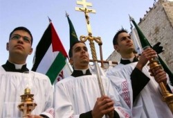 غضب واسع في بريطانيا بعد هجوم الحاخام الأكبر على كنيسة إنجلترا بسبب تضامنها مع فلسطين