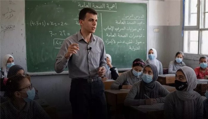 غضب المعلمين من استبعاد المصابين  بـ"فيروس بي" من تعيينات "التعليم" يثير غضبا مجتمعيا وتحركات قضائية