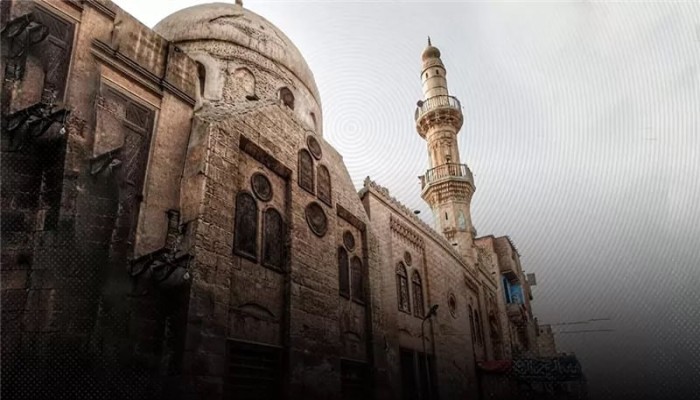 إغلاق مسجد الشعراني 5 سنوات بالقاهرة يفضح البيروقراطية بين الأوقاف والآثار ويهدد التراث