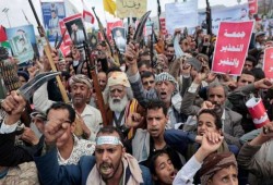 الحوثيون يتبنون هجوما صاروخيا على السعودية بعد ضربات شنتها الرياض