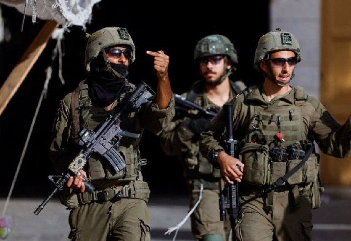 الاحتلال يصعّد في غزة والضفة.. القصف يواصل حصد المدنيين والمستوطنون يوسعون دائرة الاعتداءات