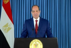 السيسي يواجه هاجس تظاهرات تونس بتحصين جهاز مستقبل مصر ولقاء وزير داخليته وبيع أراض بالساحل للإمارات