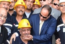 وزير العمل يعد بحماية عمال مصر بينما تضع تقارير دولية مصر ضمن أسوأ 10 دول للعمال