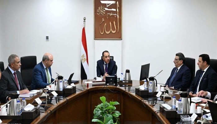 الحكومة ترفع مستهدف مبنى الركاب 4 بمطار القاهرة إلى 70 مليون مسافر وسط أرقام متغيرة وتمويل بمليارات الدولارات ورهان الترانزيت
