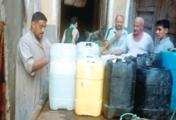 30 ألف مواطن في ديمشلت بالدقهلية يعانون طلبًا للمياه فجرا بين «الجراكن والفناطيس» وسط تجاهل استغاثاتهم