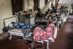 مرضى السرطان في السودان بين انقطاع العلاج وغلاء الجرعات.. رحلات بحث يومية من أجل النجاة
