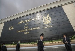 سجن بدر (3).. معاناة غير مسبوقة تهدد حياة نحو ألف معتقل