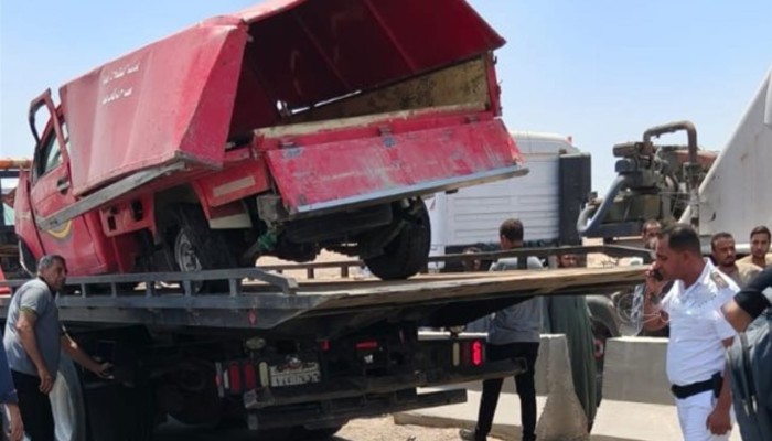 مصرع وإصابة 14 عاملاً بانقلاب سيارة بالجيزة