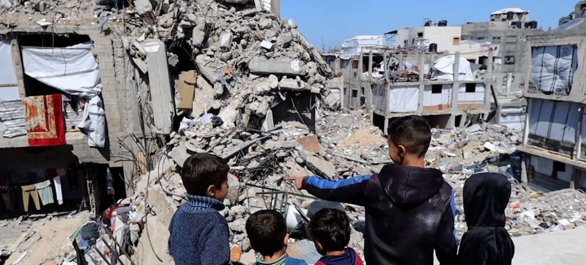 الاحتلال يقتل 300 طفل في غزة خلال 300 يوم من وقف النار وتواصل التجويع والاعتقالات بالضفة