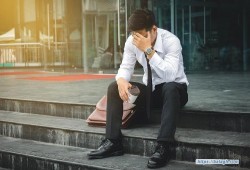 جهاز الإحصاء يعلن تراجع البطالة إلى 5.8%.. وخبراء: ضغوط المعيشة دفعت الشباب للقبول بأي وظيفة
