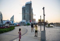 الحكومة تواصل تسهيل استحواذ الإمارات على الساحل الشمالي وتفرط في أرض الجفيرة مقابل 135 مليار جنيه وسط غموض العقود
