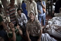 13 عامًا على استشهاد 817 مصريًا في رابعة.. كيف تحولت المذبحة إلى بوابة للإفلات من العقاب وترسيخ القمع؟