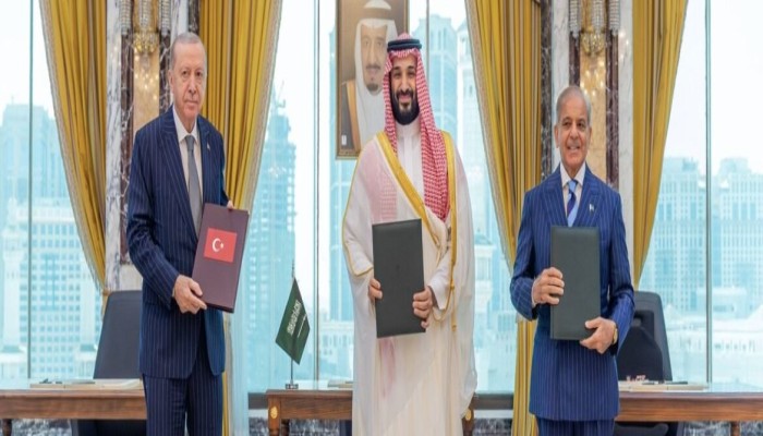 مدى مصر || لماذا غابت القاهرة عن حفل اتفاقية مكة للدفاع؟
