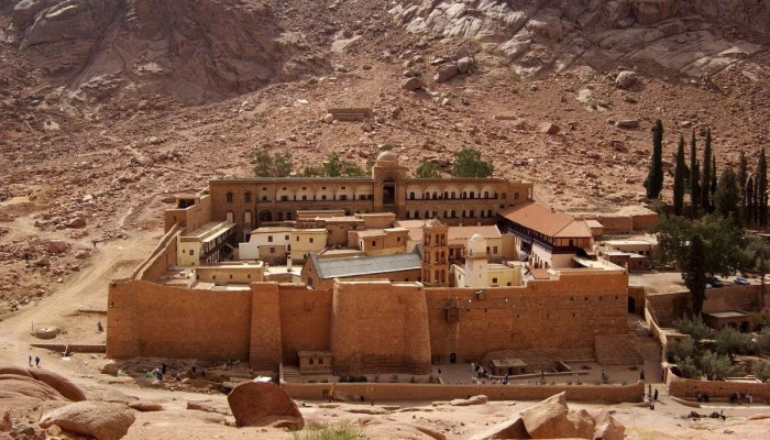 أزمة جديدة بدير سانت كاترين تهدد بتغيير ملكيته لصالح «التجلي الأعظم»