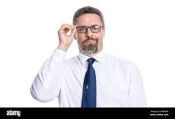 سايكولوجي توداي || لماذا لا يستطيع بعض الأشخاص التوقف عن الحديث عن أنفسهم؟