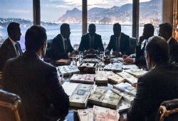 الرقابة تحيل 15 متهما للجنايات في جنوب سيناء بينهم 8 رجال  أعمال لتورطهم فى قضية رشوة لتسهيل الإستيلاء على أراضي بشرم الشيخ