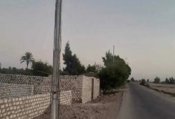 الكهرباء تحمّل أهالي جبل الشيخ حسين بقنا 65 ألف جنيه ثمن "كابلات" لتركيب العدادات.. والأهالي يستغيثون: نجيب منين