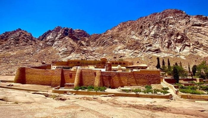 المبادرة المصرية للحقوق الشخصية تطالب مصر بوقف إجراءات تهدد تراث دير سانت كاترين وحقوق الرهبان