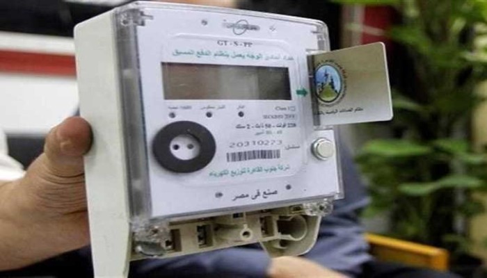 رسوم الكهرباء الجديدة توسع أعباء المواطنين وتفرض أعباء إضافية على الشقق المغلقة والعدادات غير المستخدمة