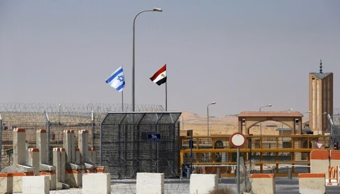 مصر تزيل إسرائيل من خريطة في كتاب مدرسي.. وغضب في تل أبيب بعد تداول الصورة
