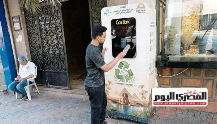حي الدقي ينشر ماكينات جمع المخلفات الذاتية ويهدد مصدر دخل 7500 شركة قمامة