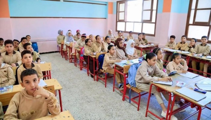 هل تصب إطالة مدة «العام الدراسي» في مصلحة التعليم بمصر ام تزيد العبء على أولياء الأمور؟