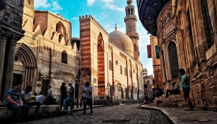 محافظة القاهرة تعيد تشكيل 3 كيلومترات من قلب العاصمة التاريخية وسط تحذيرات من محو الهوية